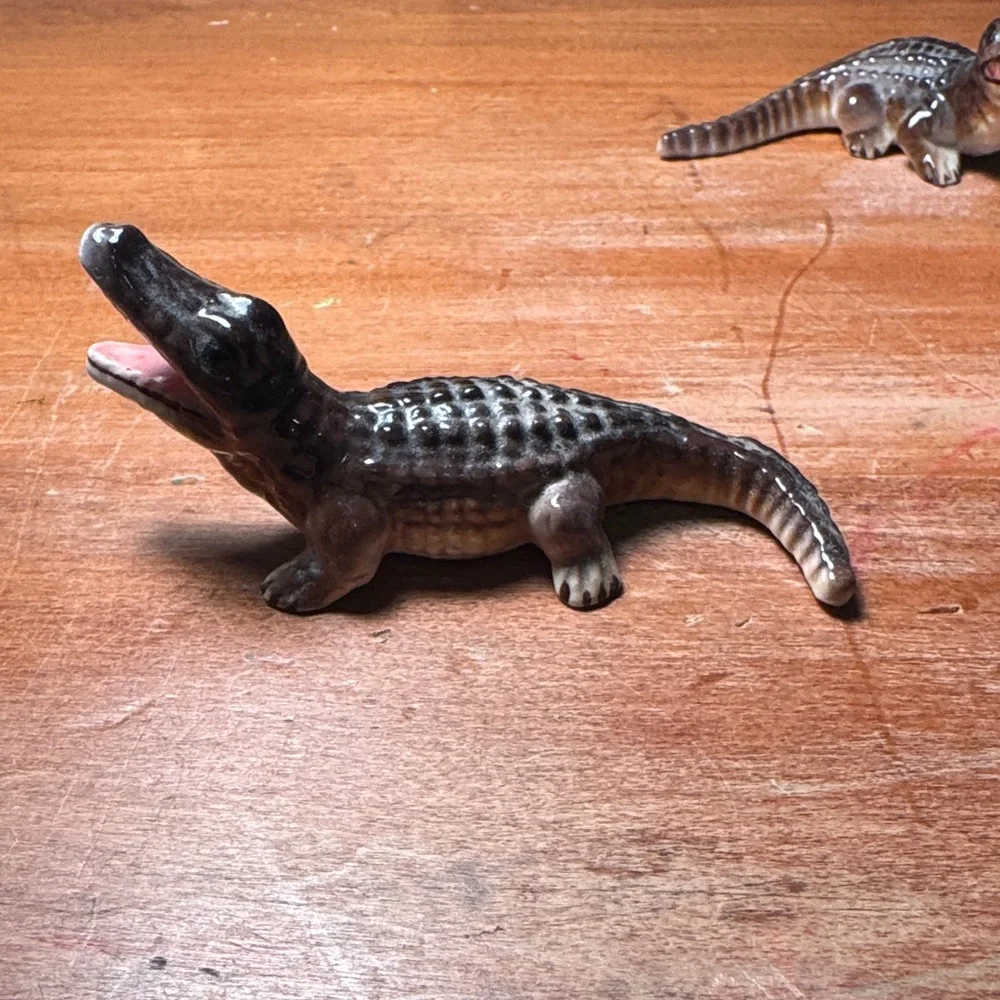 Vintage Miniature Alligator Figurines